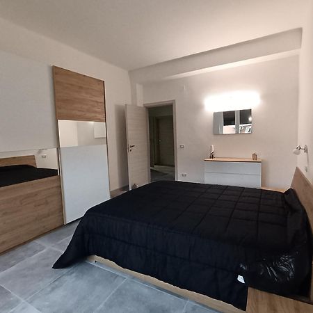 Maison Claudia Taranto Esterno foto
